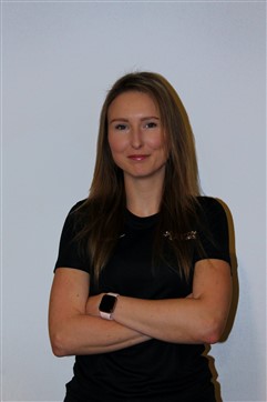 Claudia Kroesen